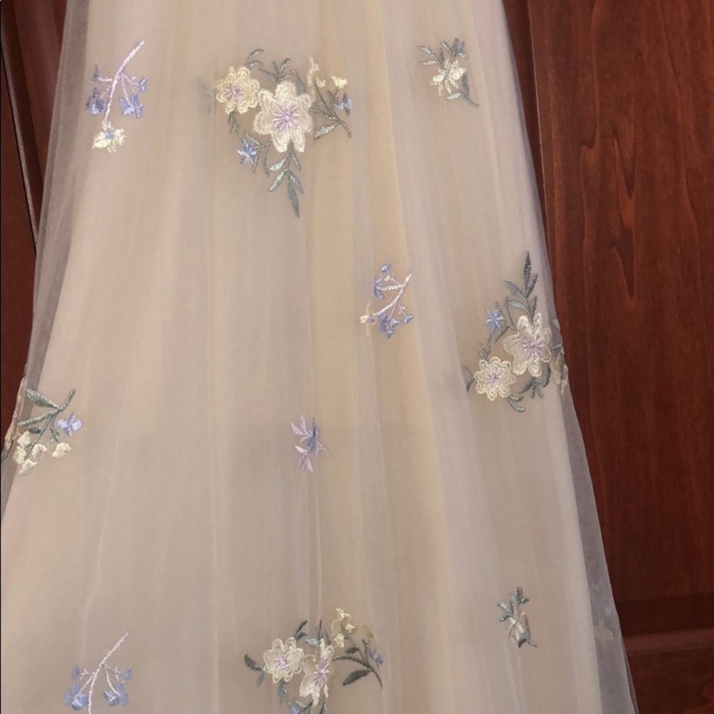 Lulus Lorenzo embroidered maxi dress - Picture 5 of 7
